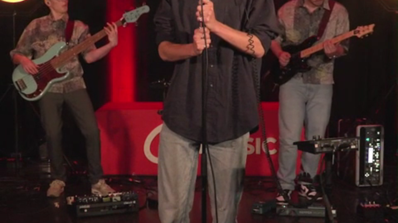 gpnl-video-stephans-pianobar-liggend.png